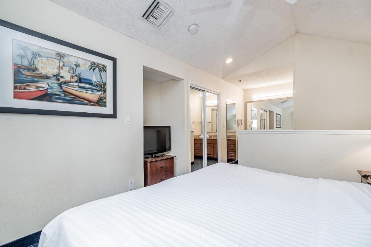 Doral Inn & Suites Miami Airport West Ngoại thất bức ảnh